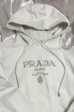 PRADA パーカーのサムネイル
