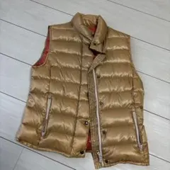 ベージュ ノースリーブダウンベスト