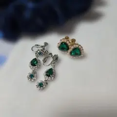 エメラルドグリーンのイヤリングセット