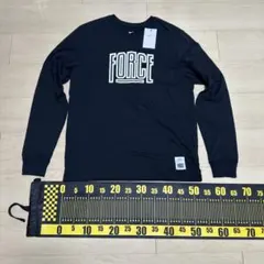 新品タグ付きNIKE FORCE ロングスリーブTシャツ ブラック XLのサムネイル