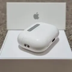 極美品　Apple AirPods Pro 2世代 充電ケースのみ 574