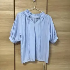 N. Natural Beauty Basic 前後2Wayフリルネックブラウス