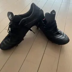 ASICS モデスト サッカースパイク ブラック/ピンク