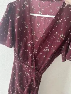 新品　小花柄　半袖シフォンワンピース