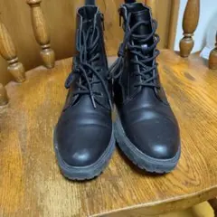 ブラックレースアップブーツ サイドファスナー付き