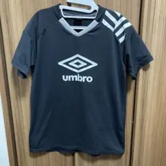 umbro ブラック　半袖Tシャツ