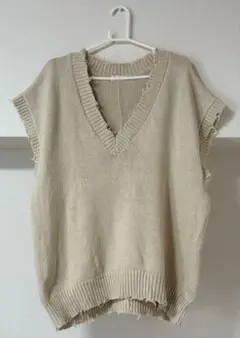 【最終値下げ】ローリーズファーム Vネックニットベスト フリーサイズ