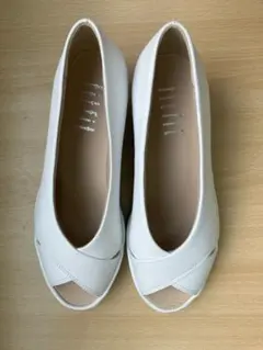 fitfit(フィットフィット) しなやかウェッジオープントゥ 23.5㎝ 白