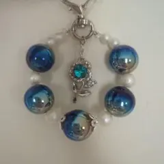 青と白とお花のチャーム