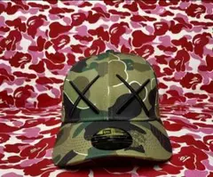 A BATHING APE × カウズ　コラボキャップ