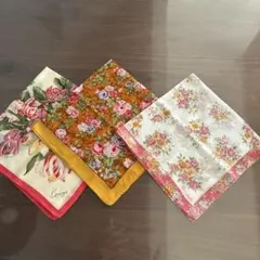 花柄ハンカチ3枚まとめて　KENZO２枚