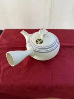 Item thumbnail for item 810e9b56-4323-48e7-8746-7b233c508c2f