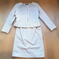 入学式などに　ベージュ系ツイードセットアップ　9号