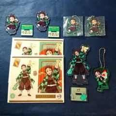 鬼滅の刃 竈門炭治郎 アクスタ キーホルダー マツキヨココカラ すかいらーく