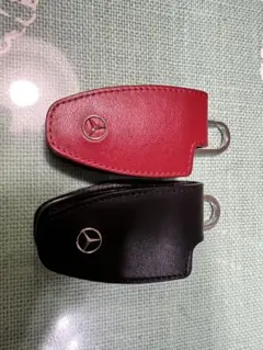 最終価格！メルセデス・ベンツ レザー キーケース 赤 黒セット