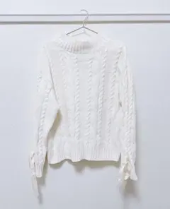 ニット　オフホワイト　インタープラネット　新品未使用　フリーサイズ　手洗い可