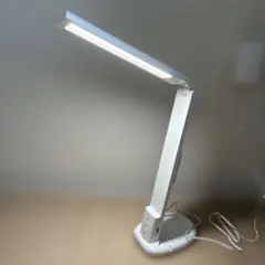 ニトリ LEDデスクライト