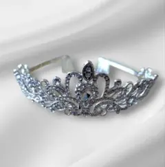 テイアラ ヘアアクセサリー ウエディング 結婚式 ブライダル 髪飾り