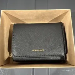 niko and ... ブラック 三つ折り財布