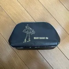 MARY QUANT ブラックポーチ