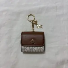 MICHAEL KORS マイケルコース エアーポッズケース ホワイトのサムネイル
