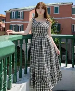 herlipto Summer Tweed Midi Dress