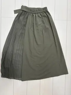 GU カーキ フレアスカート