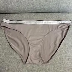 Calvin Klein BIKINI ショーツ M(日本L相当)新品のサムネイル