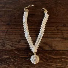 ホワイトレースチョーカー ビーズ装飾付き