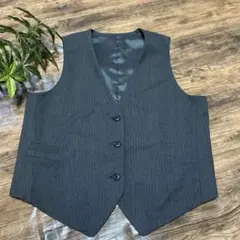 【未使用】ユニクロ 事務服スーツベスト ダークグレー ストライプ ベスト ジレ
