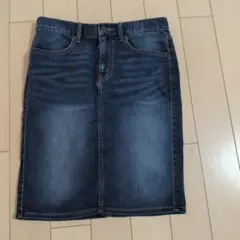 GU　デニムタイトスカート