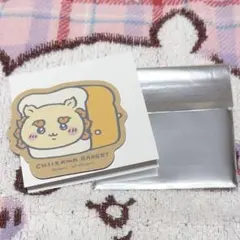 ちいかわベーカリー　ノベルティ　マグネット　シーサー　食パン