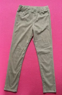ユニクロ　キッズ　ストレッチスリムパンツ　ベージュ