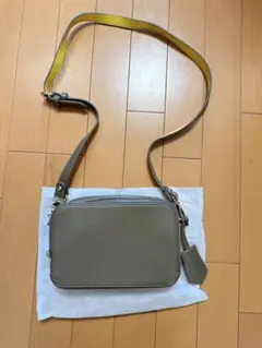 ナイロン ショルダーバッグ