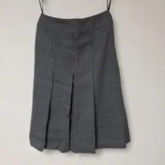 プリーツスカート ひざ丈 千鳥格子柄 グレー　tomorrow land