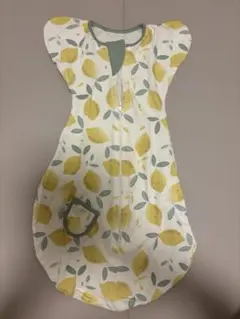 スワドル　Mサイズ　レモン柄おくるみ（ジッパー付き）