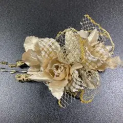 【未使用品】コサージュ　花　ゴールド
