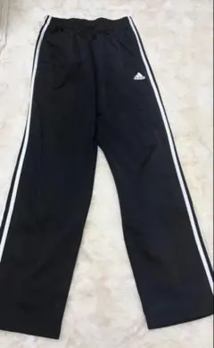 adidas ブラック ジョガーパンツ