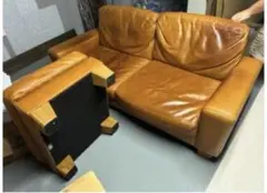 ACME Furniture 2人掛けソファ