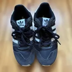 【adidasスニーカー】26.0黒 ⋆༶⋆˙❀