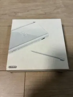 ニンテンドー DS Lite クリスタルホワイト