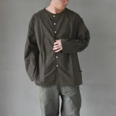 新品✨ EEL Products Chee Chee shirt チャコール　Mのサムネイル