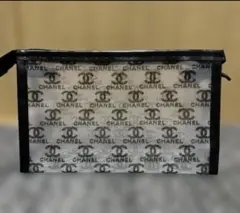 CHANEL メッシュポーチ ロゴプリント