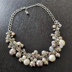 パールとクリスタルのビーズネックレス