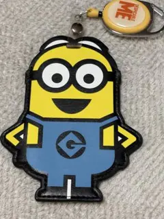 ミニオン パスケース　リール付きキーホルダー