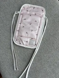 petit main 抱っこ紐　背あて保冷パッド チェリー柄のサムネイル