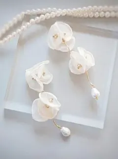 【再販】シフォン ピアス イヤリング アイボリー ブライダル ハンドメイド