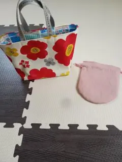 ハンドメイド 花柄トートバッグと巾着袋セット