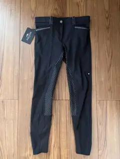 Item thumbnail for item 618f3cb9-5cd0-45f0-ae75-4a081cd900a3