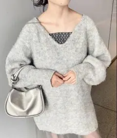 kastane メランジVあきニットプルオーバー